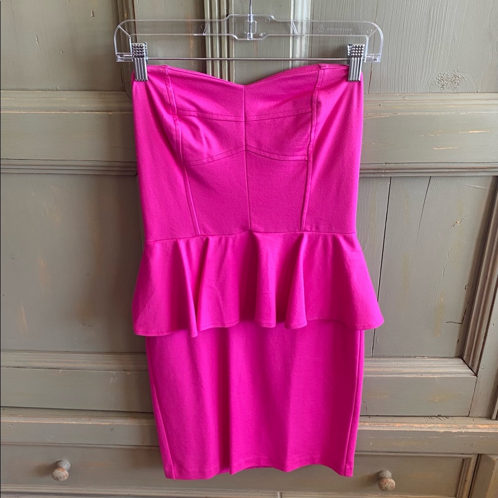 NWT AMANDA UPRICHARD Dress